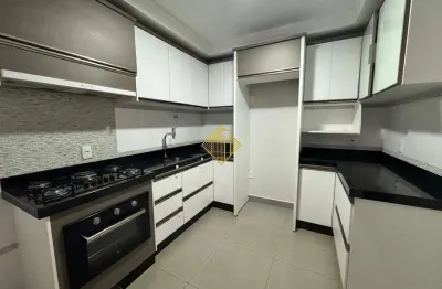 Sobrado no jardim gisela com duas vagas de garagem em toledo-paraná