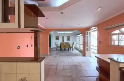 Casa de rua : sobrado / residencial / jardim cristiane