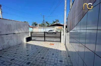 Casa geminada 02 dormitorios 01 suite - distancia de 200 mts da praia - bairro jd.imperador/praia grande-sp