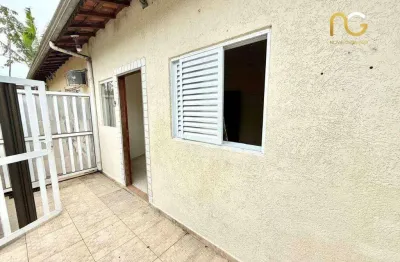 Casa de condominio à venda entrada privativa- caiçara- praia grande.