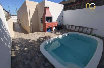Oportunidade em mongagua- casa com 2 dorm, sendo 1 suite , com piscina e churrasqueira