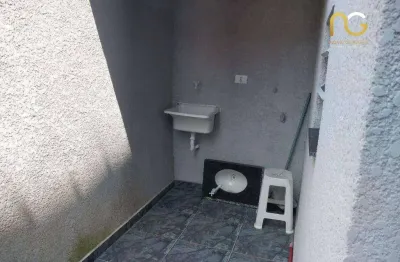 Sobrado Triplex individual com 3 dormitórios 1 vaga de garagem por 565mil