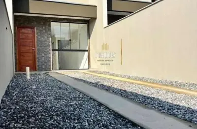 Geminado planta baixa com 3 quartos, possui 73m² e  2 vagas de garagem.