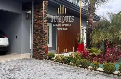 Casa de alto padrão em pirabeiraba,1 suíte master, 2 suítes e moveis planejados