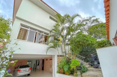 Casa com 3 quartos à venda na Rua Saramenha, --, Sumaré, São Paulo