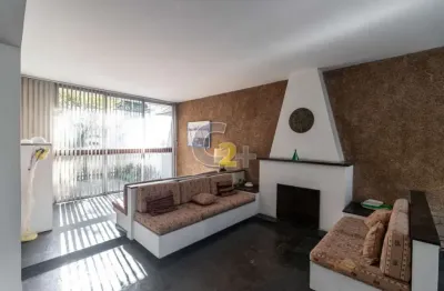 Sobrado em alto de pinheiros com 4 quartos  2 suites 5 vagas - 343m²