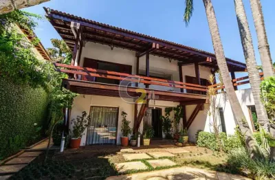 Casa com 4 quartos à venda na Rua Japiaçóia, --, Alto de Pinheiros, São Paulo