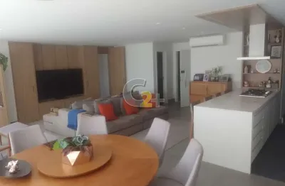Apartamento à venda na vila romana com 3 suítes e 4 vagas.