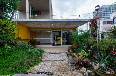 Cobertura duplex á venda na vila madalena com 3 quartos, sendo 2 suítes e 2  vagas