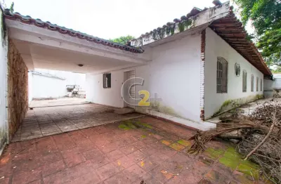 Casa térrea e ampla à venda no alto de pinheiros com 4 quartos, 2 suítes, 6 vagas