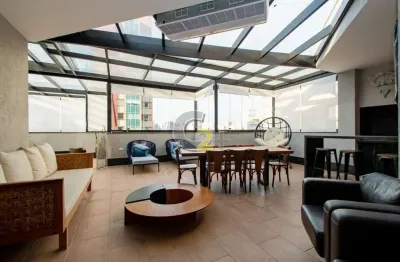 Cobertura á venda em Moema, 5 quartos, 4 suítes,  4 vagas  de garagem.