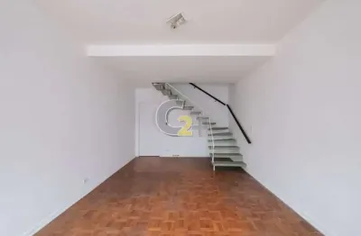 Casa á venda na vila leopoldina, 2 quartos, 2 vagas de garagem.