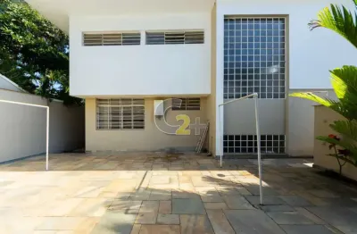 Casa a venda no pacaembu 384m2  3 quartos 1 suite 3 vagas