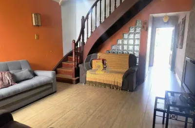 Casa á venda na pompéia  3 quartos 1 vaga de garagem
