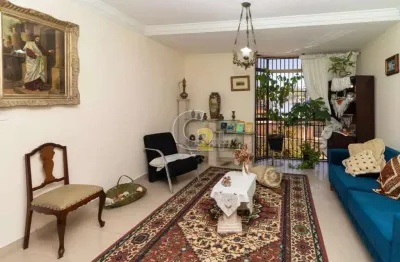 Casa sobrado, venda, alto da lapa, 4 suítes, 2 vagas, quintal com churrasqueira