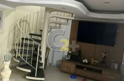 Casa á venda na Vila Mariana, 3 quartos, 1 suíte e 2 vagas de garagem