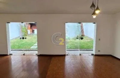 Casa à venda na Vila Romana com 333m², 3 quartos sendo 1 suíte e 5 vagas