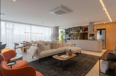 Apartamento à venda em Pinheiros 2 suítes e 2 vagas e depósito