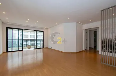 Apartamento à venda em Pinheiros com 4 quartos, 2 suítes e 3 vagas