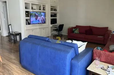 Apartamento à venda na Santa Cecília com 2 quartos, sendo 1 suíte e 1 vaga