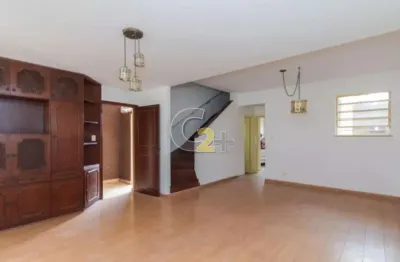 Casa á venda na Vila Anglo Brasileira, 3 quartos, 3 vagas de garagem