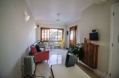 Sobrado à venda no alto da lapa com 3 quartos, 1 suíte e 2 vagas