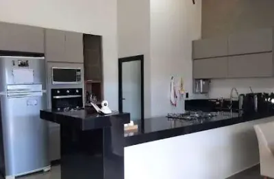 Linda casa com 3 dormitórios sendo 1 suíte com closet, 250m² de terreno,  à venda por r$ 810.000,00 - jardim botânico - franca/sp