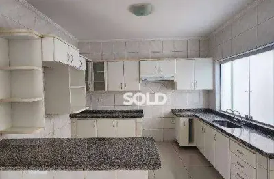Casa com 3 dormitórios à venda, 210 m² por r$ 590.000,00 - jardim califórnia - franca/sp