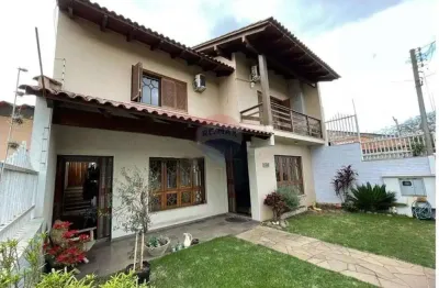 Casa com 5 quartos à venda na Avenida Panamericana, 522, Parque da Matriz, Cachoeirinha