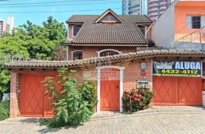 Sobrado com 3 Quartos para Alugar, 251m² - Vila Alpina, Santo André/SP