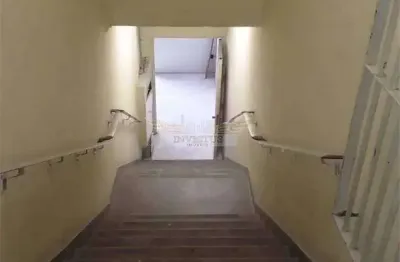 Prédio à venda na Avenida Fábio Eduardo Ramos Esquivel, --, Centro, Diadema