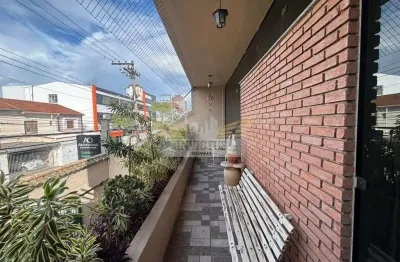 Sobrado com 4 Dormitórios para Alugar, 364m² - Vila Assunção, Santo André/SP.