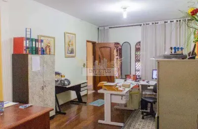 Sobrado com 4 Quartos para Alugar, 249m² - Bangu, Santo André/SP.