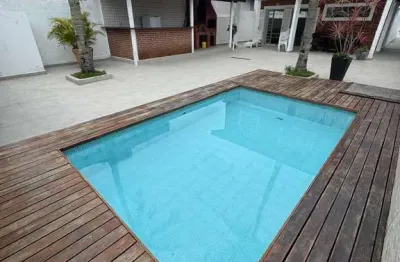 Casa com 5 quartos para alugar na Enseada, Guarujá 