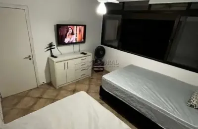02 dormitorios, garagem, distancia da praia (300 metro)