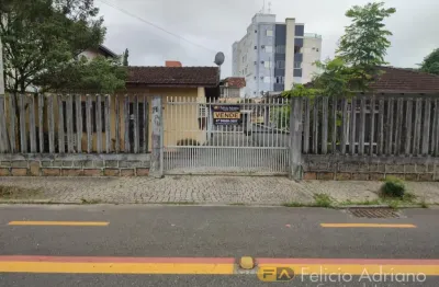 Terreno à venda na Rua Ituporanga, 71, Bom Retiro, Joinville