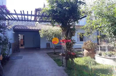 Casa com 3 dormitórios à venda, 196 m²- itaipu - niterói/rj