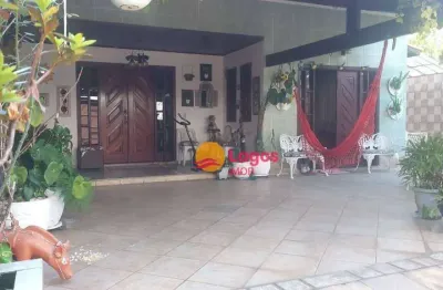 Casa com 6 dormitórios à venda, 410 m² por r$ 1.000.000,00 - itaipu - niterói/rj