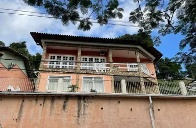 Casa com 4 dormitórios à venda, 225 m² por r$ 715.000,00 - baldeador - niterói/rj