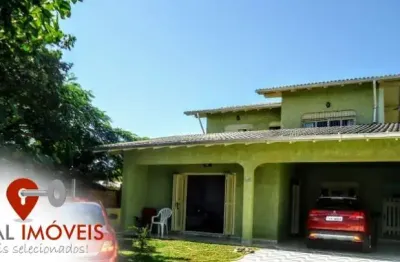 Linda casa mobiliada com piscina próximo ao centro de eventos