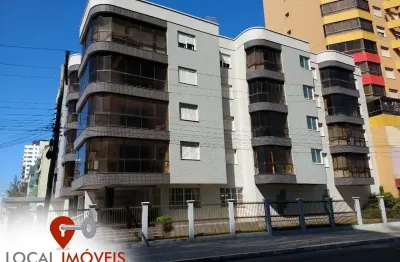 Apartamento 02 dormitórios á venda em tramandaí, duas quadras do mar.