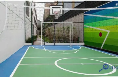 Vista livre, ensolarado, vaga livre e coberta com lazer completo