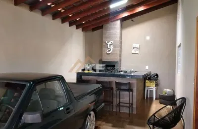 Casa com 2 quartos à venda no Centro, Jardinópolis 