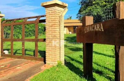 Chácara / sítio com 3 quartos à venda no Centro, Cajuru 