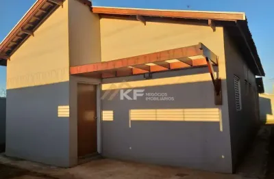 Casa com 2 quartos à venda no Jardim São Lucas, Jardinópolis 