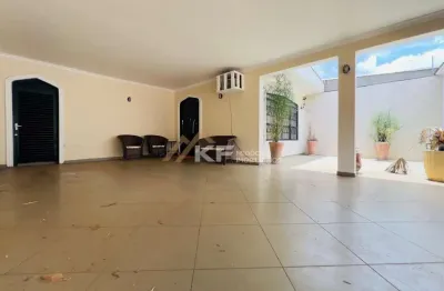 Casa à venda no jardim são luiz com 3 quartos e suíte | 210m² de construção