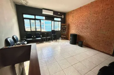 Casa com 2 quartos à venda no Centro, Barra Mansa 