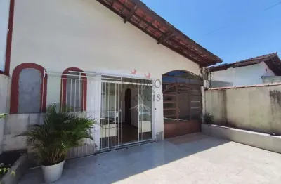 Casa térrea no centro de bertioga, perto do centro comercial.