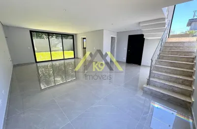 Sobrado alto padrão com banheira no campo pequeno em colombo