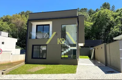 Excelente sobrado alto padrão com banheira no campo pequeno em colombo